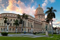 /album/fotogaleria/a9384006-havana-november-16-people-in-the-gardens-of-the-capitol-november-16-2010-in-havana-this-art-nouveau-jpg/